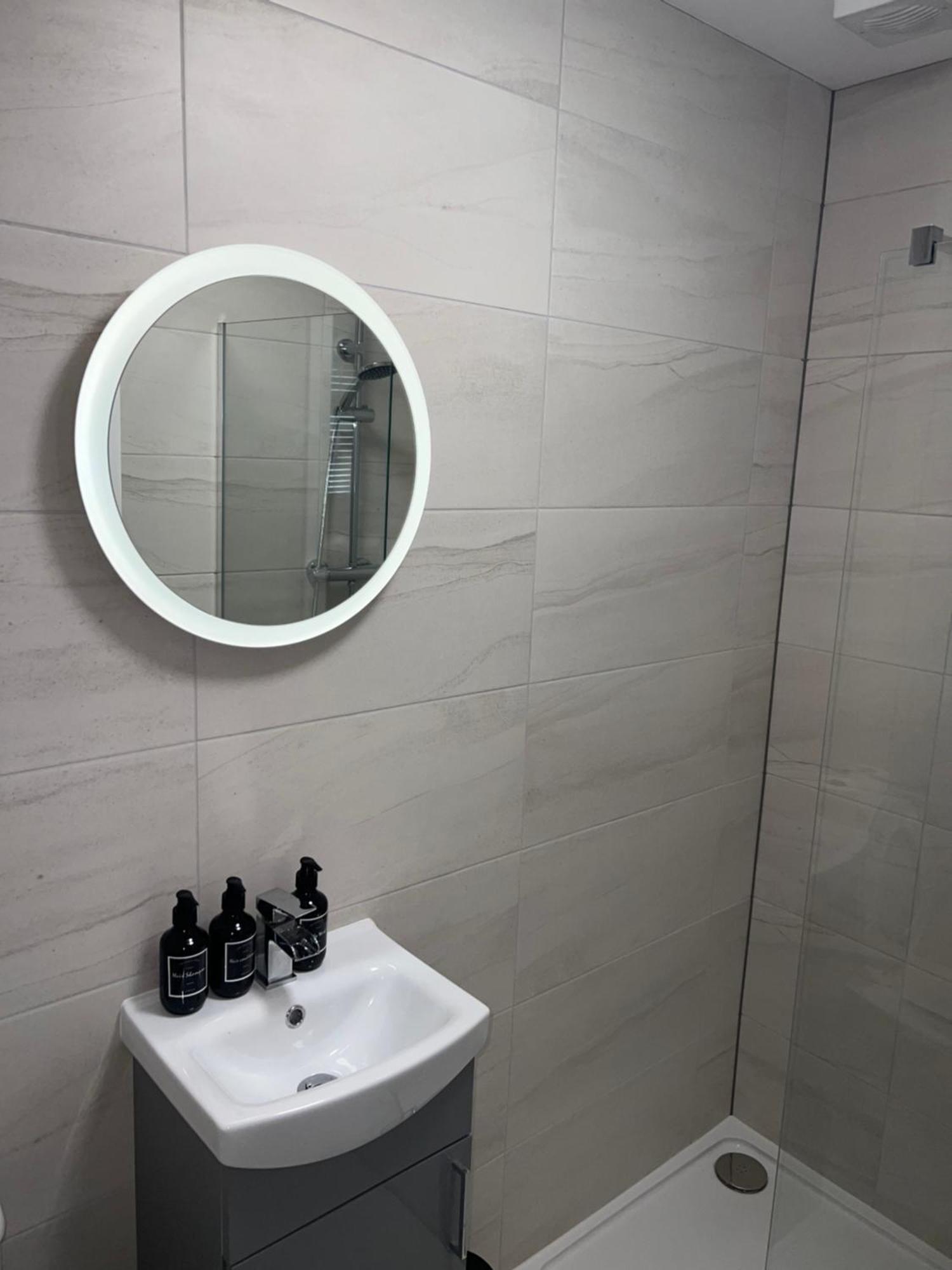 128 Anfield Road Hotel Liverpool Szoba fotó