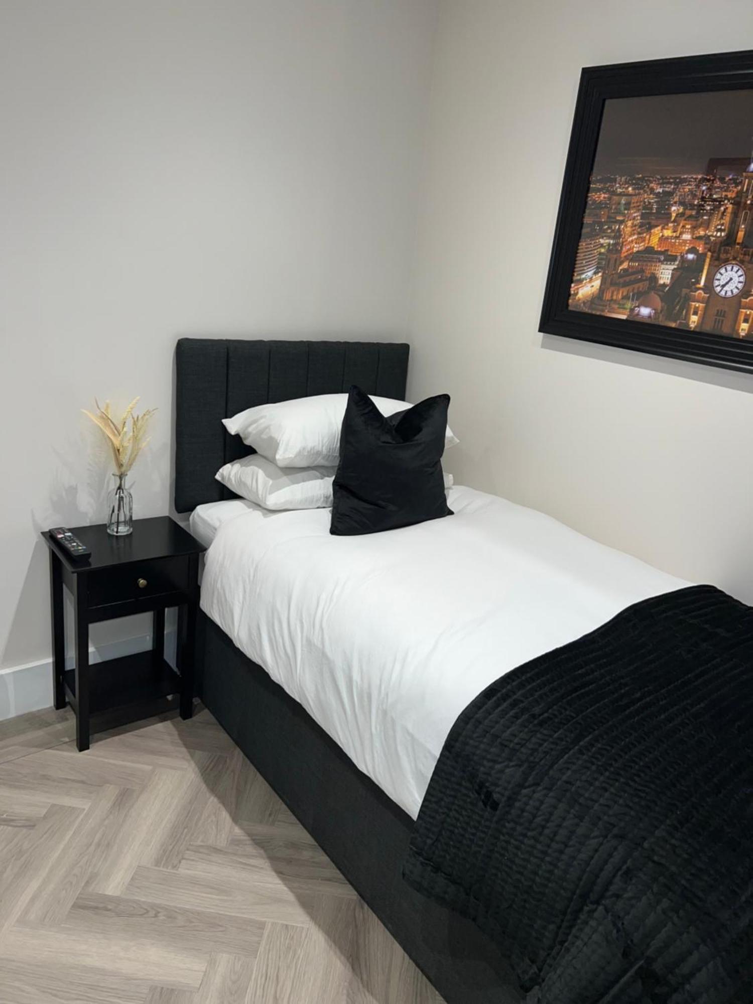 128 Anfield Road Hotel Liverpool Szoba fotó
